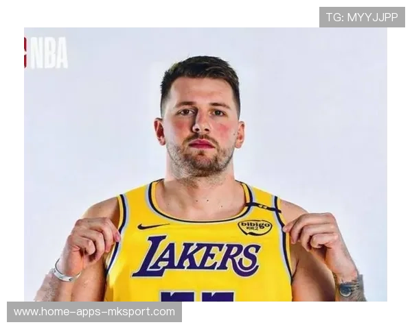 詹姆斯缺阵东契奇三双，湖人130-120热火赢得关键胜利