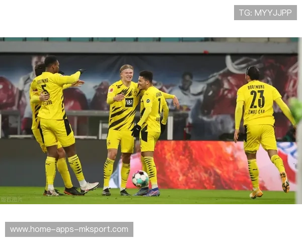 曼联重点强化边路