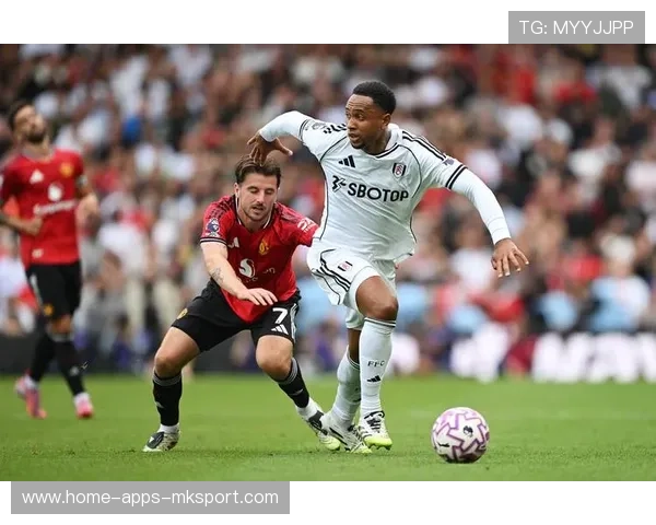 曼联中场突破后插上头球破网成比赛转折点 曼联中场突破后插上头球破网成比赛转折点