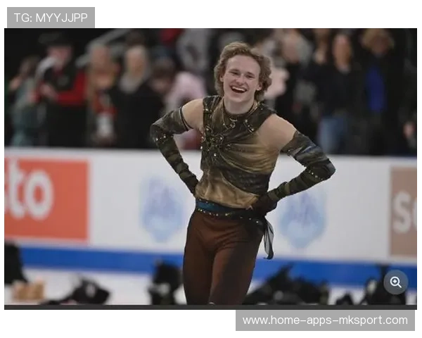 花样滑冰男双新元素被评委称“艺术与物理的结合”